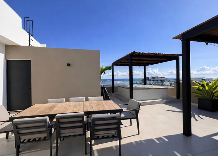 Live Playa Rooftop Pool & Prime Location *